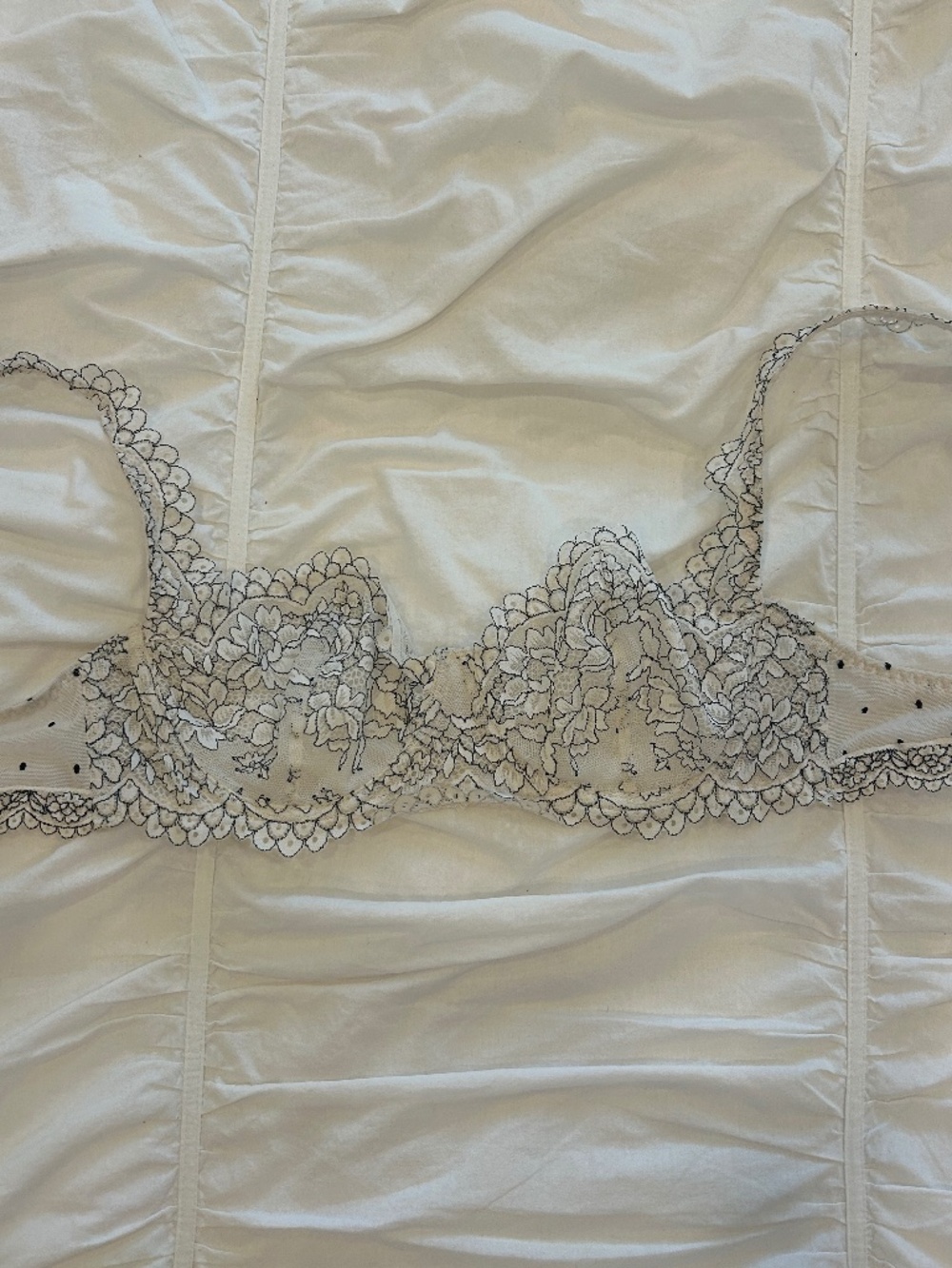 Intimissimi Floral Lace Polka Dot Bra